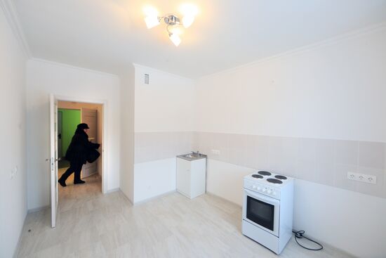 First apartment block built for Moscow's Relocation Program