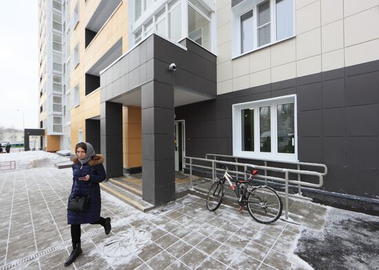 First apartment block built for Moscow's Relocation Program