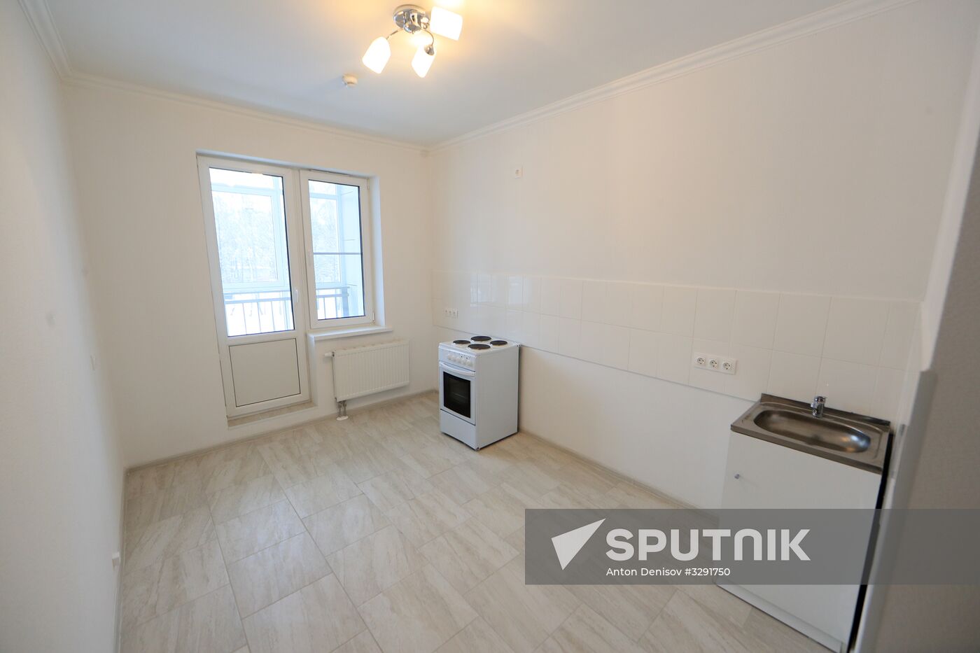 First apartment block built for Moscow's Relocation Program