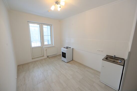 First apartment block built for Moscow's Relocation Program