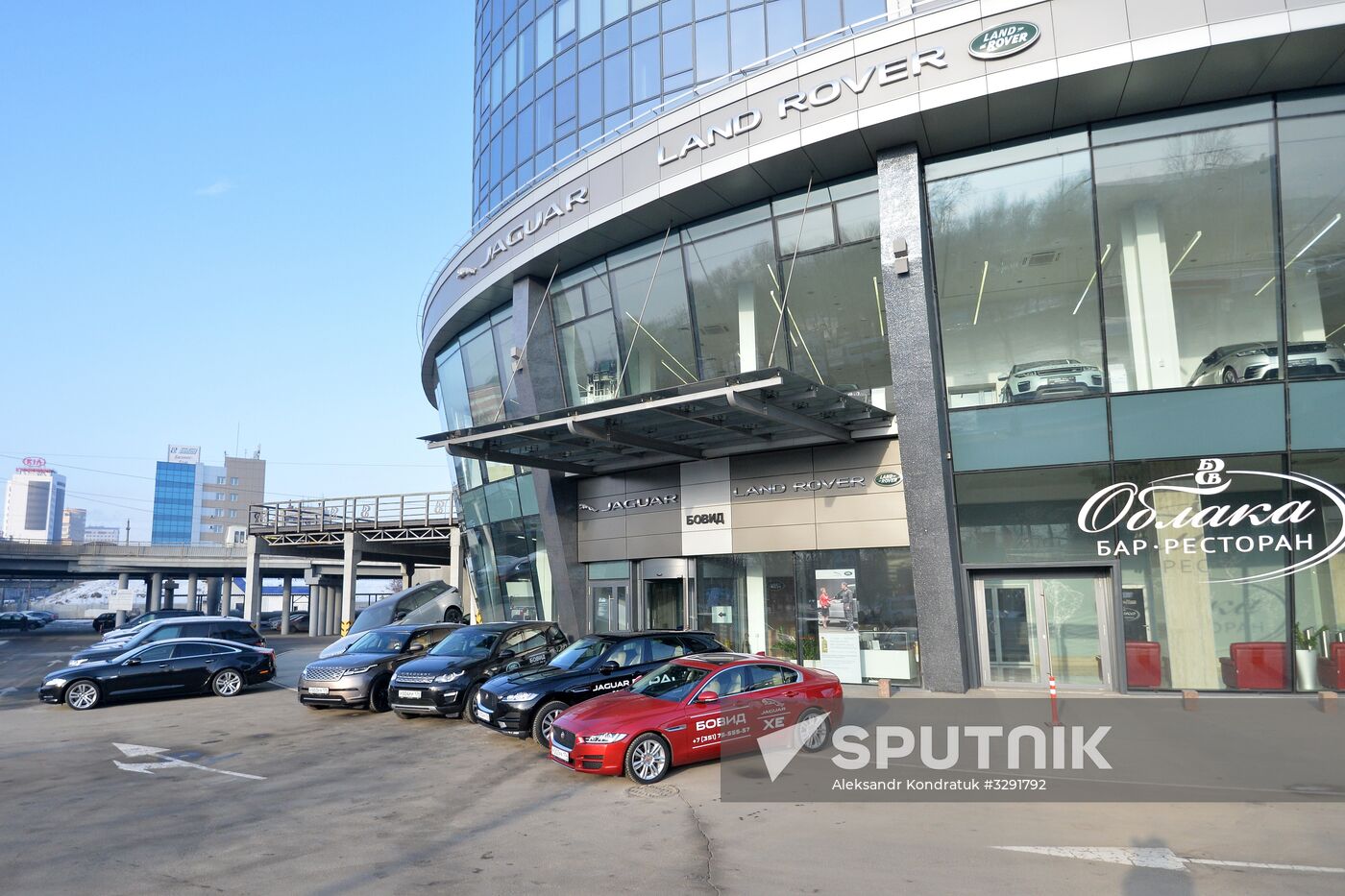 Car dealerships in Chelyabinsk at work