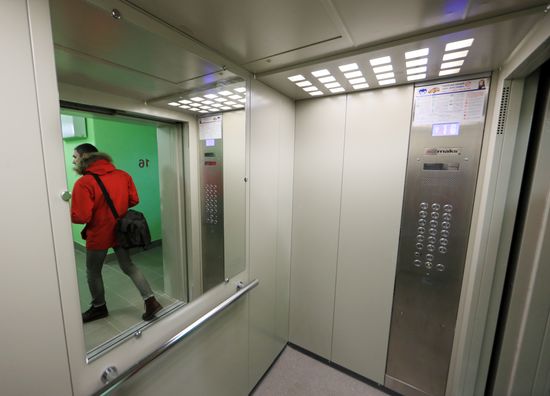 First apartment block built for Moscow's Relocation Program