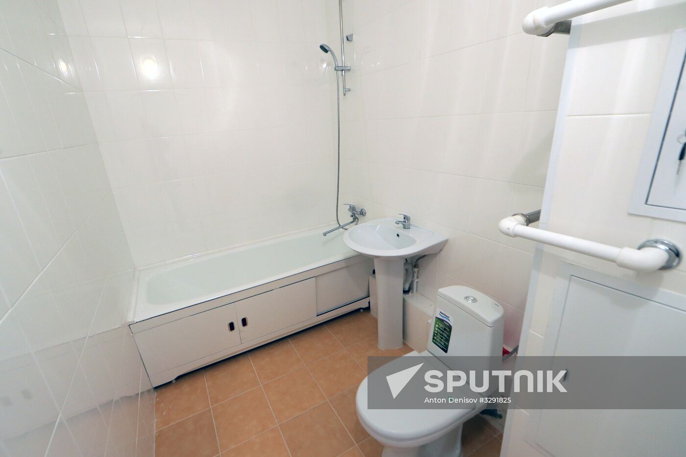 First apartment block built for Moscow's Relocation Program