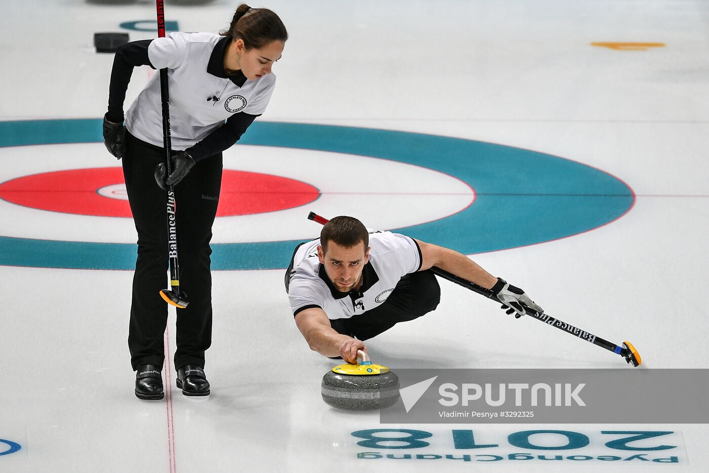 2018 Winter Olympics. Curling. Mixed doubles. Republic of Korea vs. OAR
