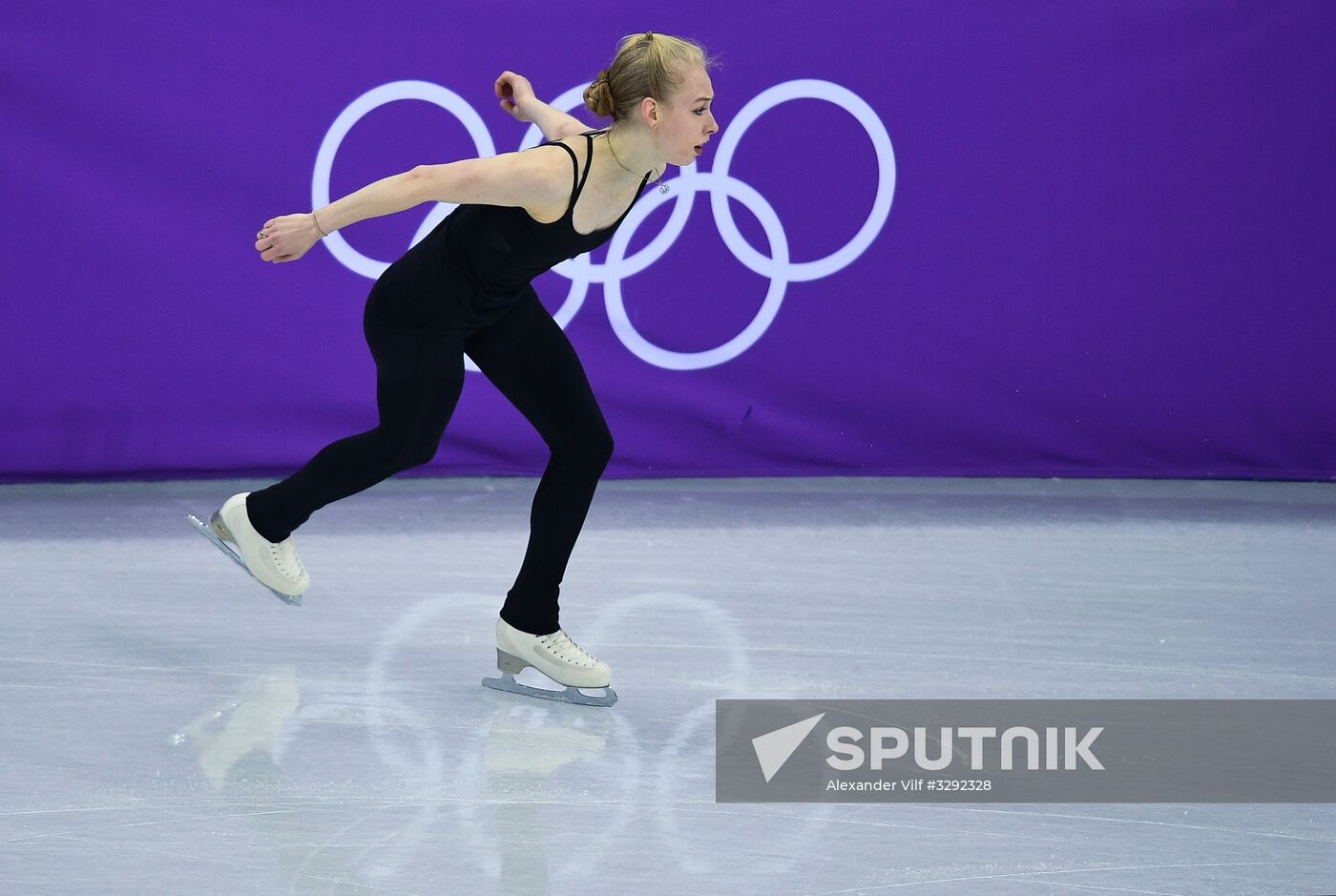 2018 Winter Olympics. Figure skating. Women's training sessions