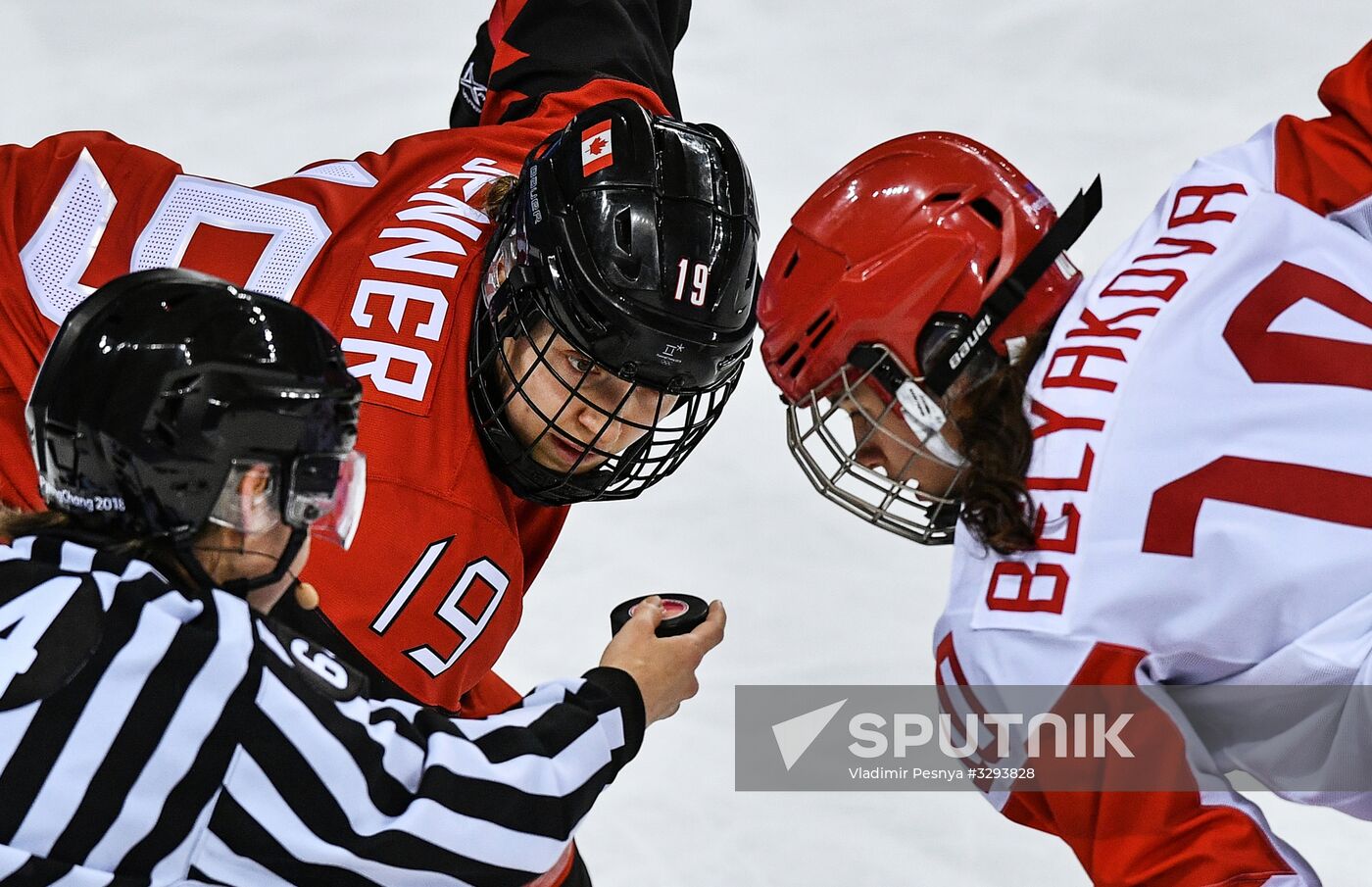 2018 Winter Olympics. Ice hockey. Women. Canada vs. Russia
