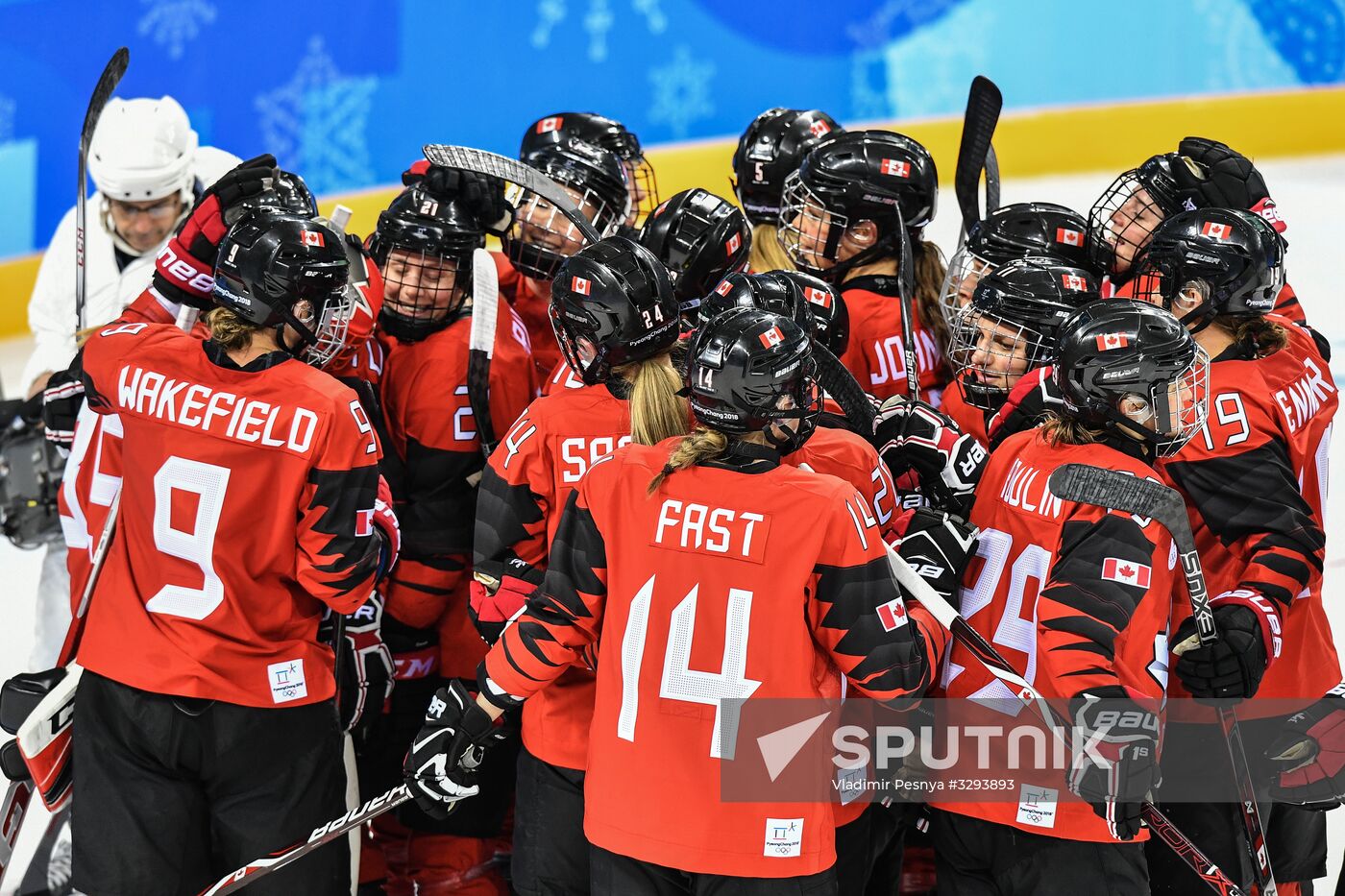 2018 Winter Olympics. Ice hockey. Women. Canada vs. Russia