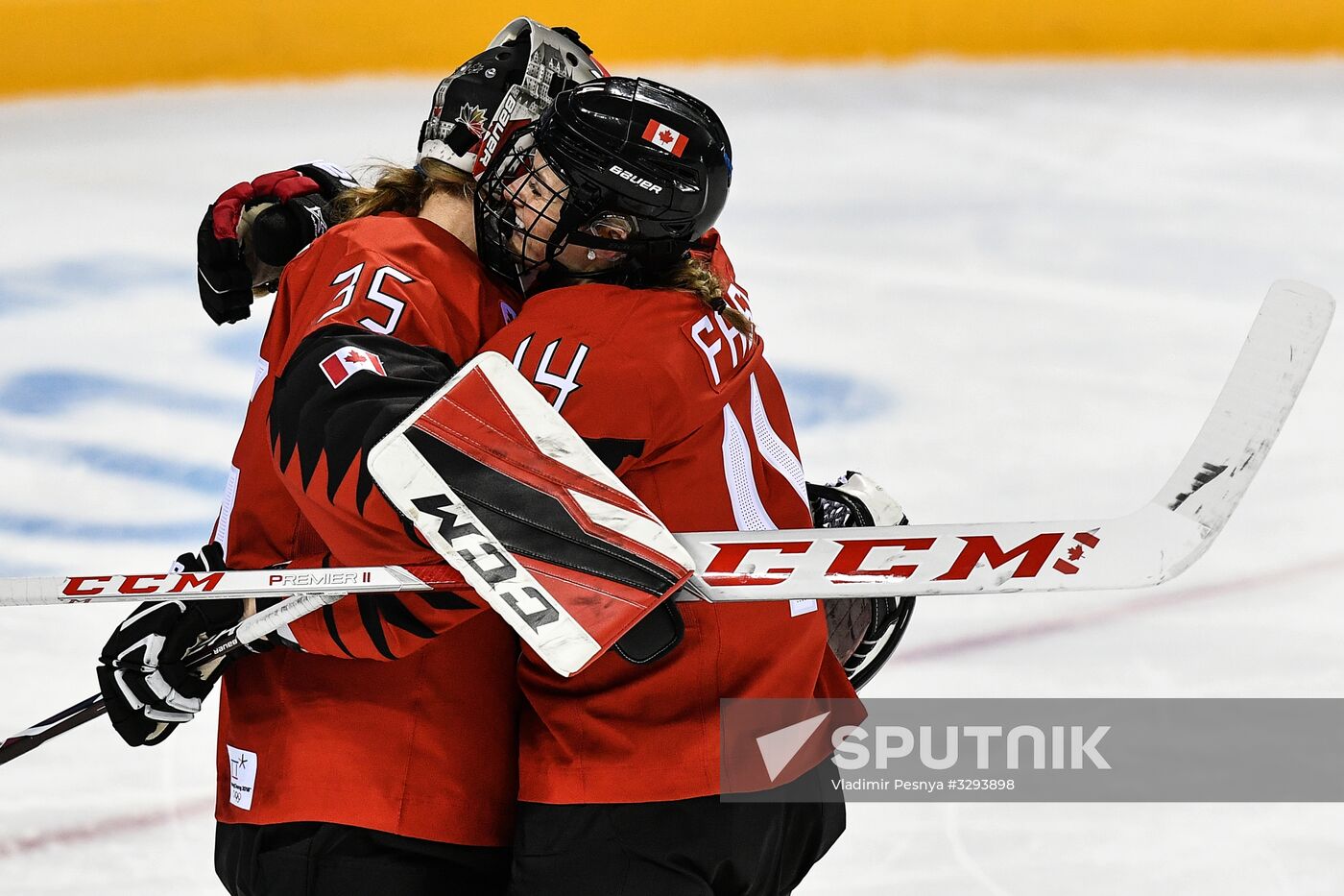 2018 Winter Olympics. Ice hockey. Women. Canada vs. Russia