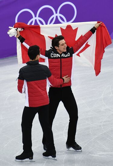 2018 Winter Olympics. Figure skating. Teams. Flower ceremony