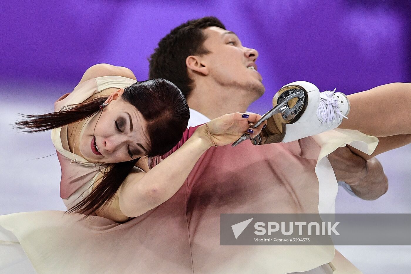 2018 Winter Olympics. Figure skating. Teams. Ice dance. Free skating