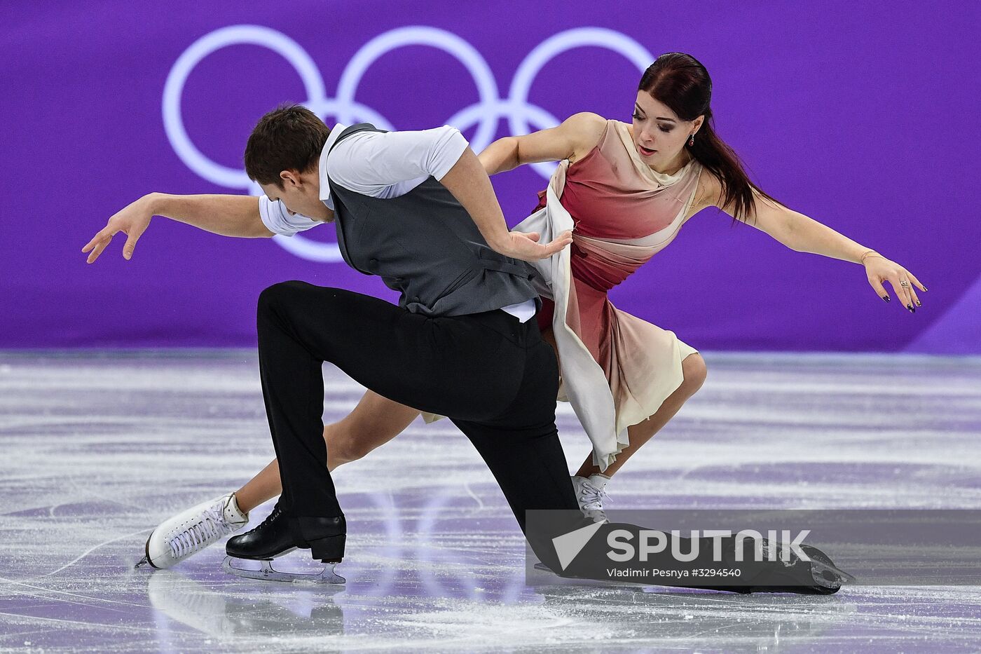 2018 Winter Olympics. Figure skating. Teams. Ice dance. Free skating