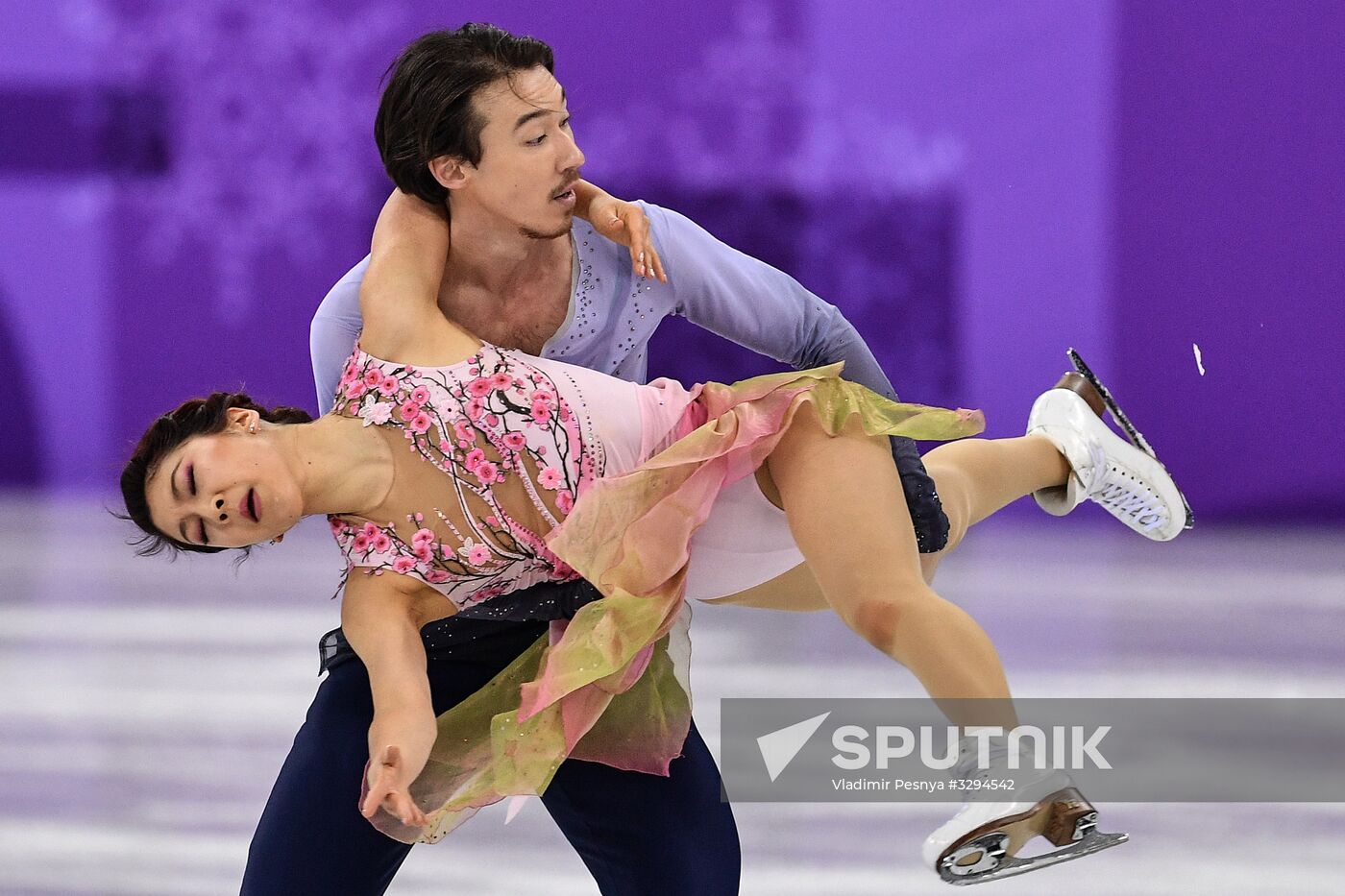 2018 Winter Olympics. Figure skating. Teams. Ice dance. Free skating
