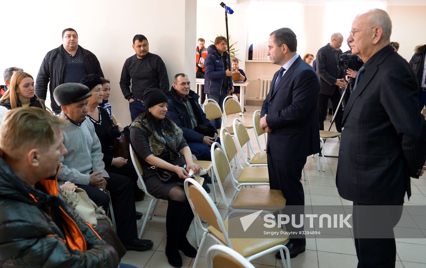 Collecting DNA samples from relatives of An-148 crash victims in Orsk