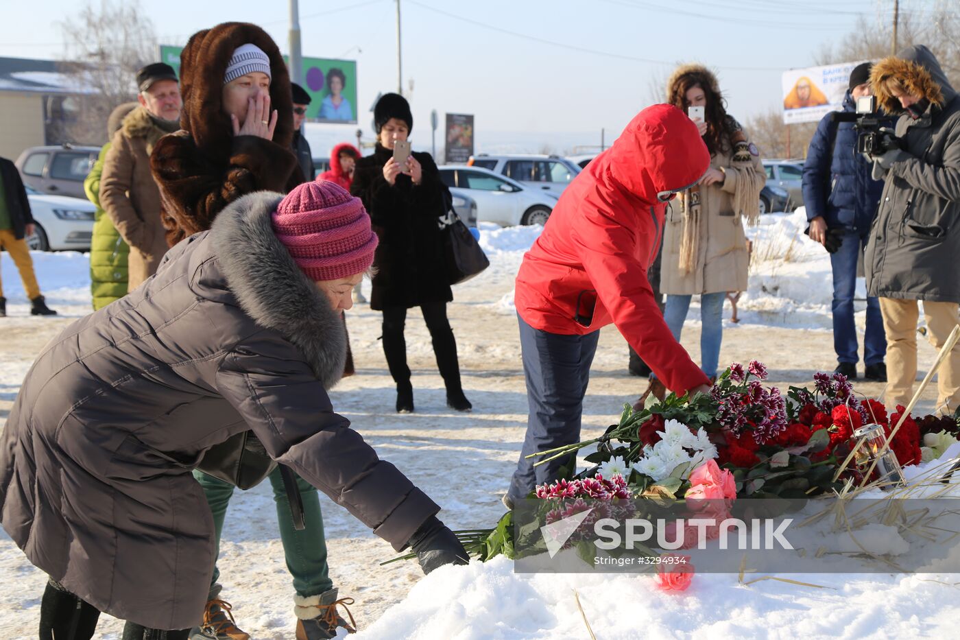 Residents commemorate victims of An-148 plane crash