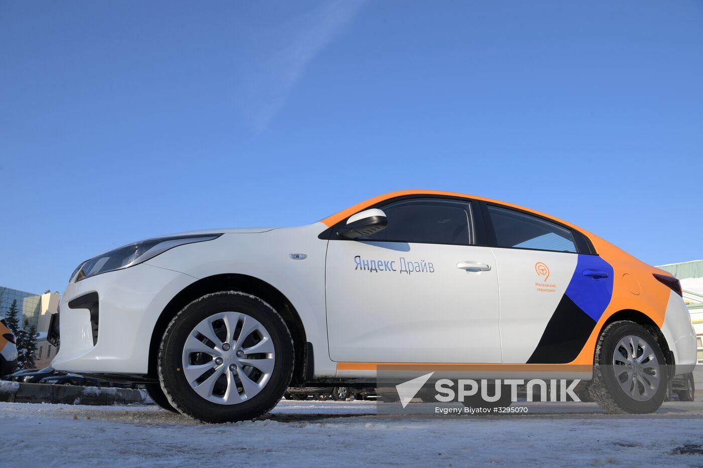Yandex launches its car sharing service