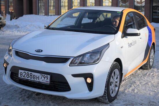 Yandex launches its car sharing service