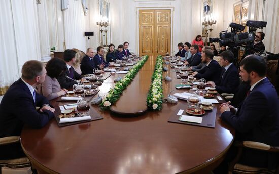 President Vladimir Putin meets with Leaders of Russia contest finalists
