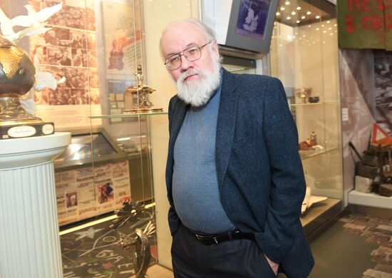 Anniversary Pioneer Readings