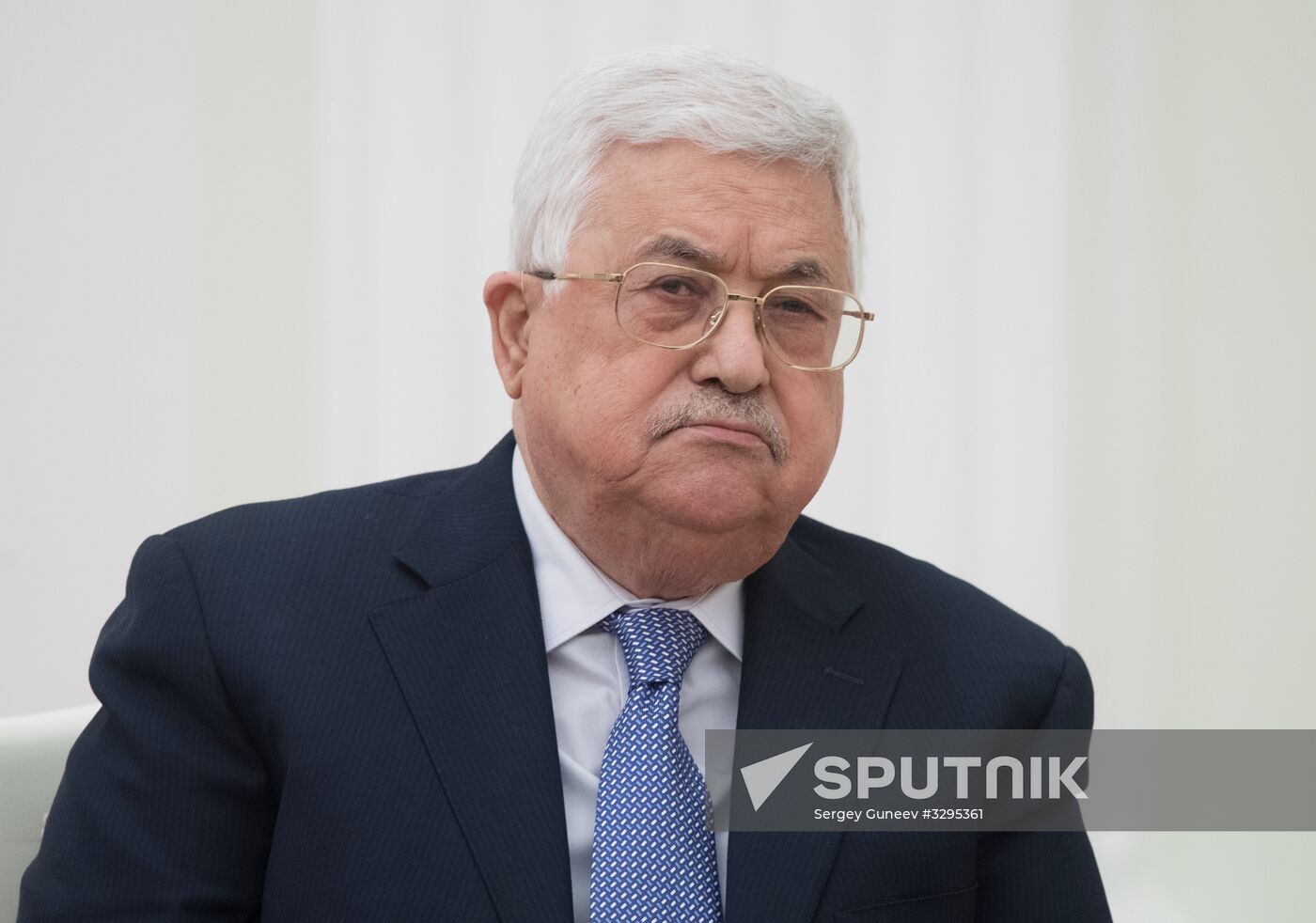President Vladimir Putin meets with Palestinian President Mahmoud Abbas