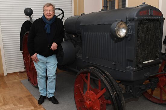 Anniversary Pioneer Readings