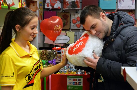 Preparations for St. Valentine Day