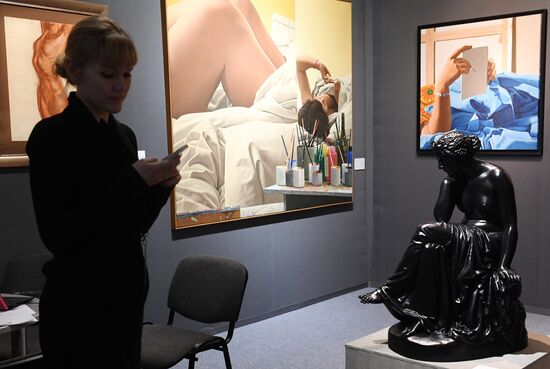 Moscow hosts Russian Art & Antique Fair exhibition