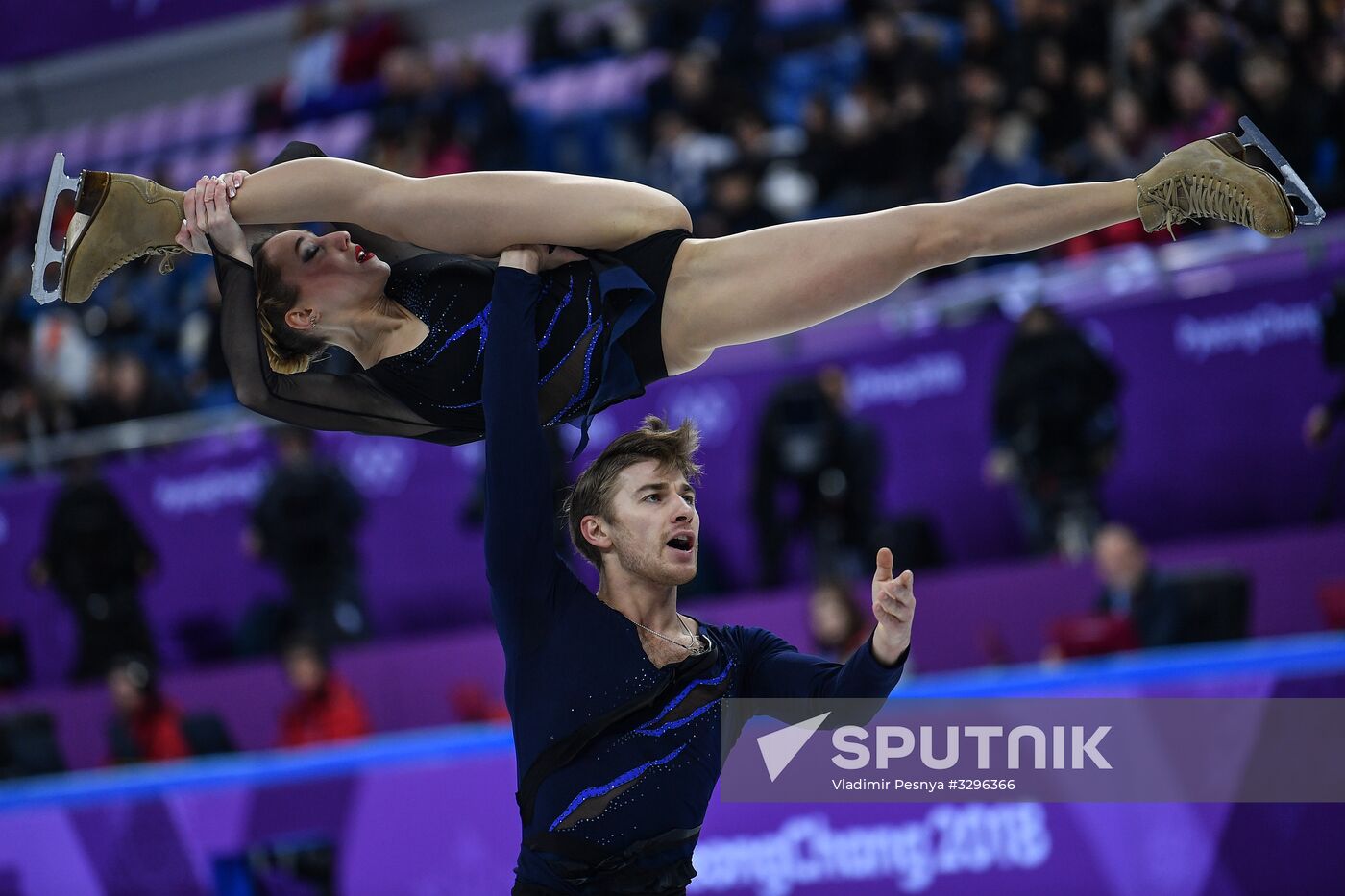 2018 Winter Olympics. Figure skating. Pairs. Short program