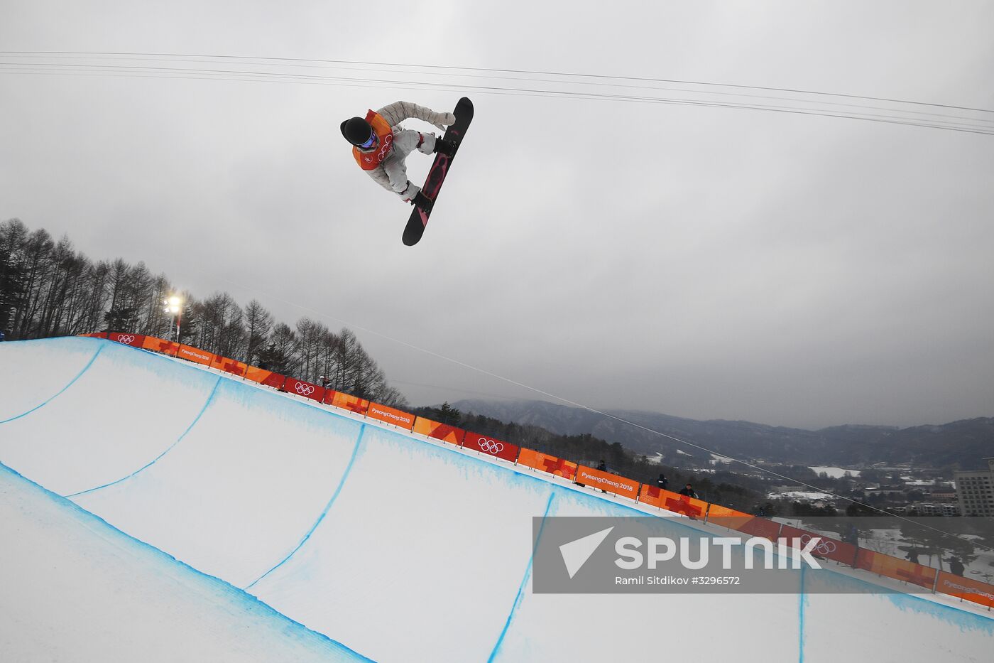 2018 Winter Olympics. Snowboarding. Men. Halfpipe. Finals