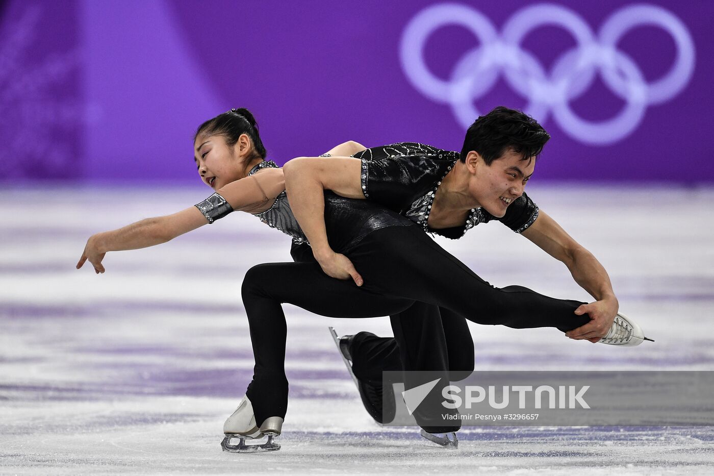2018 Winter Olympics. Figure skating. Pairs. Short program