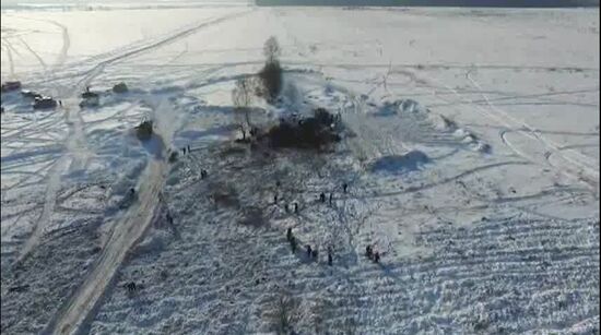 Search at An-148 crash site in Moscow Region