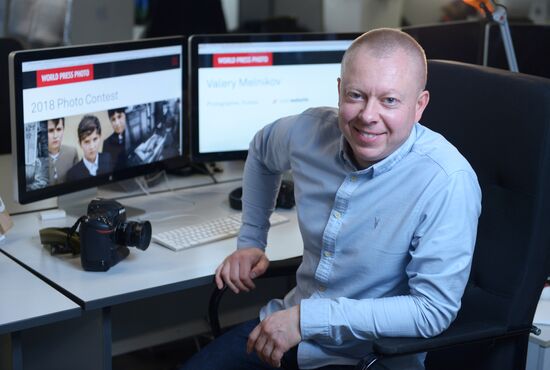 Rossiya Segodnya Staff Press Photographer Valery Melnikov receives World Press Photo award