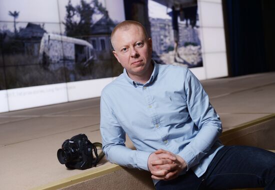 Rossiya Segodnya Staff Press Photographer Valery Melnikov receives World Press Photo award