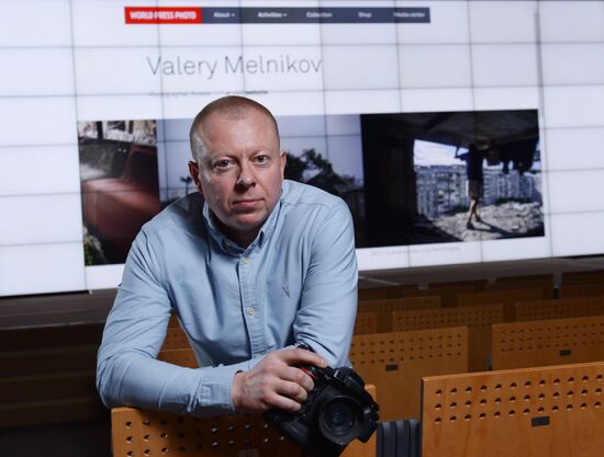 Rossiya Segodnya Staff Press Photographer Valery Melnikov receives World Press Photo award