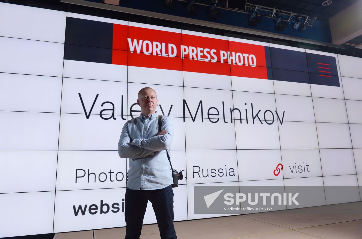 Rossiya Segodnya Staff Press Photographer Valery Melnikov receives World Press Photo award