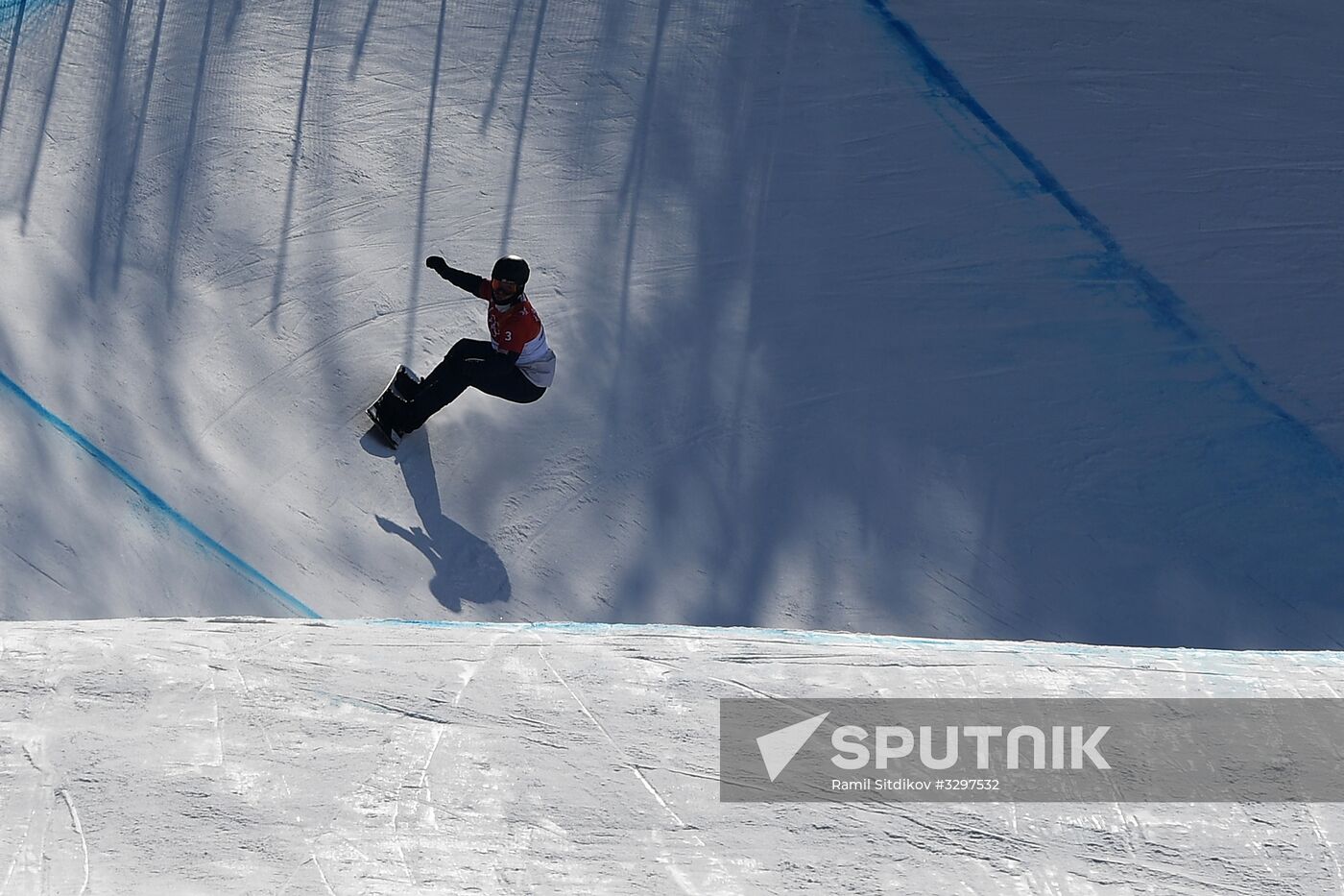 2018 Winter Olympics. Snowboarding. Men. Snowboard cross