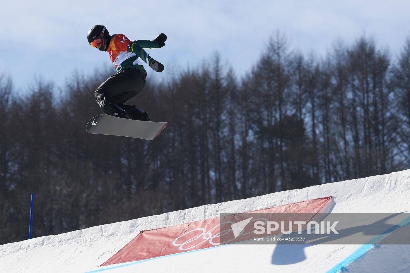 2018 Winter Olympics. Snowboarding. Men. Snowboard cross