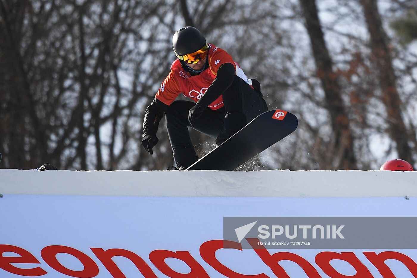 2018 Winter Olympics. Snowboarding. Men. Snowboard Cross
