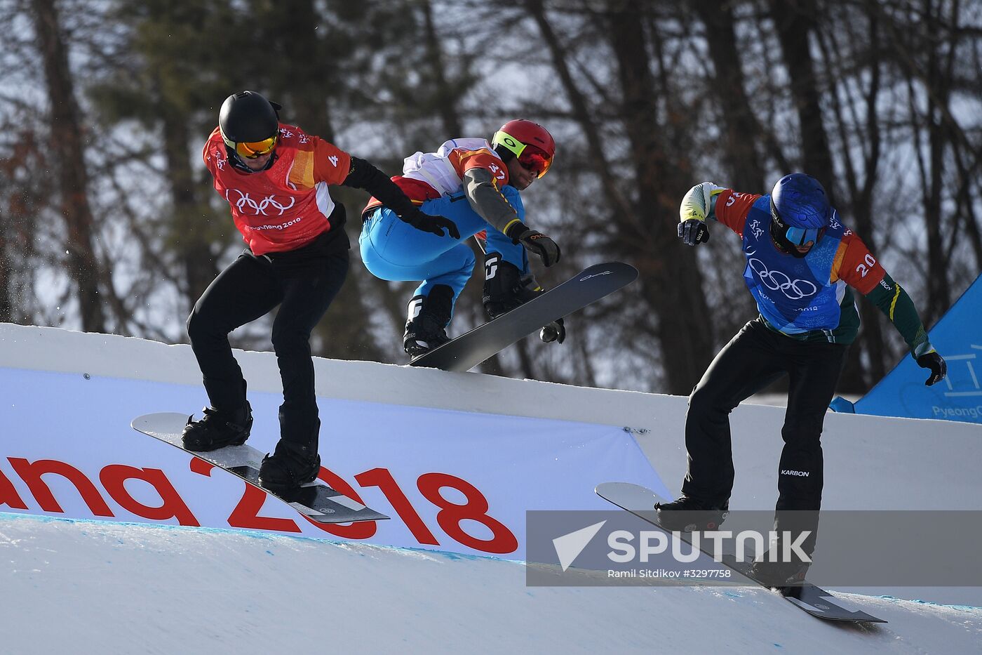 2018 Winter Olympics. Snowboarding. Men. Snowboard Cross