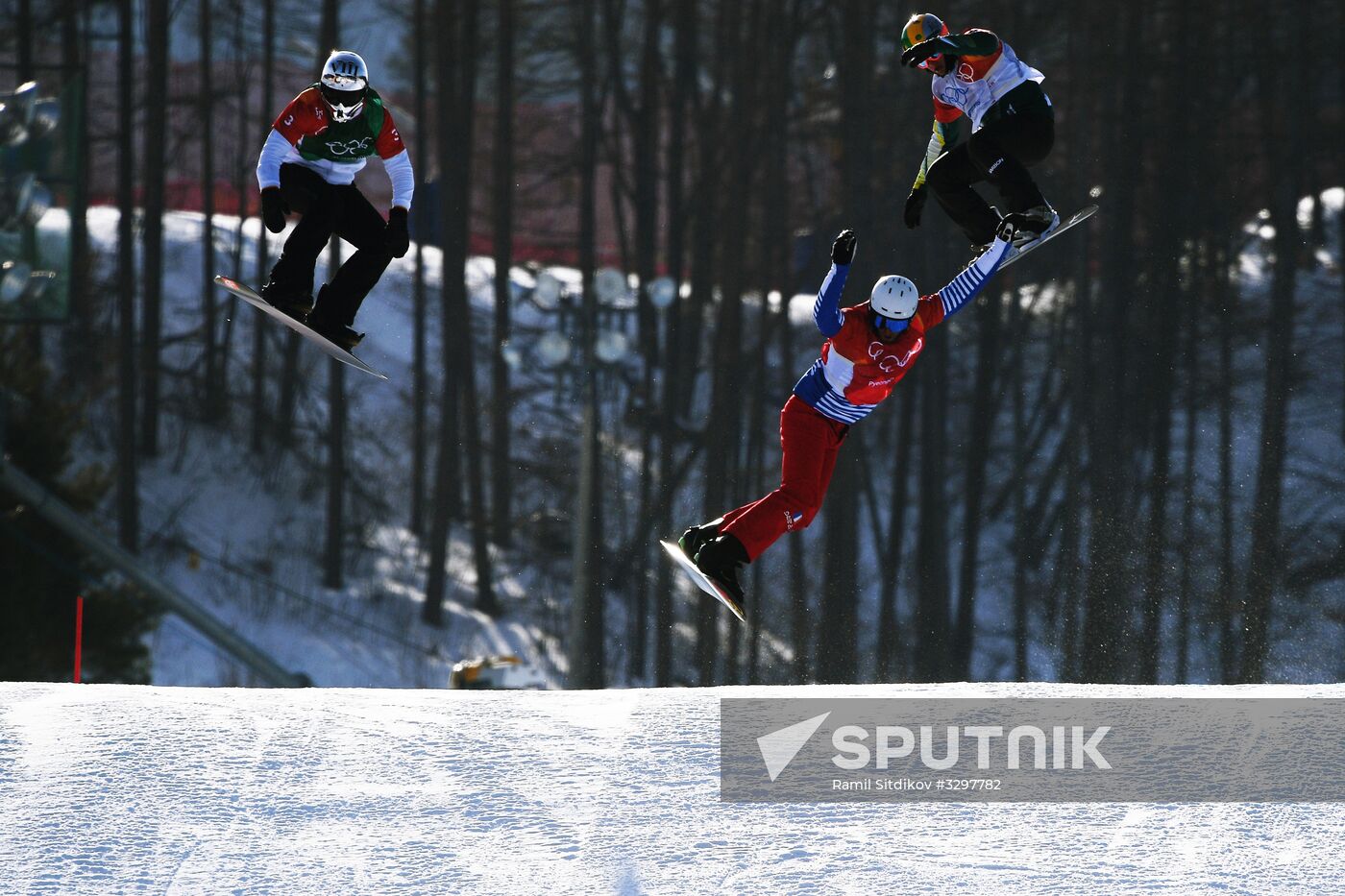 2018 Winter Olympics. Snowboarding. Men. Snowboard cross