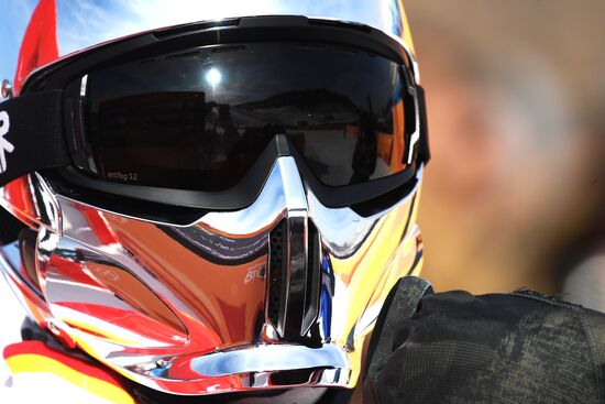 2018 Winter Olympics. Snowboarding. Men. Snowboard Cross