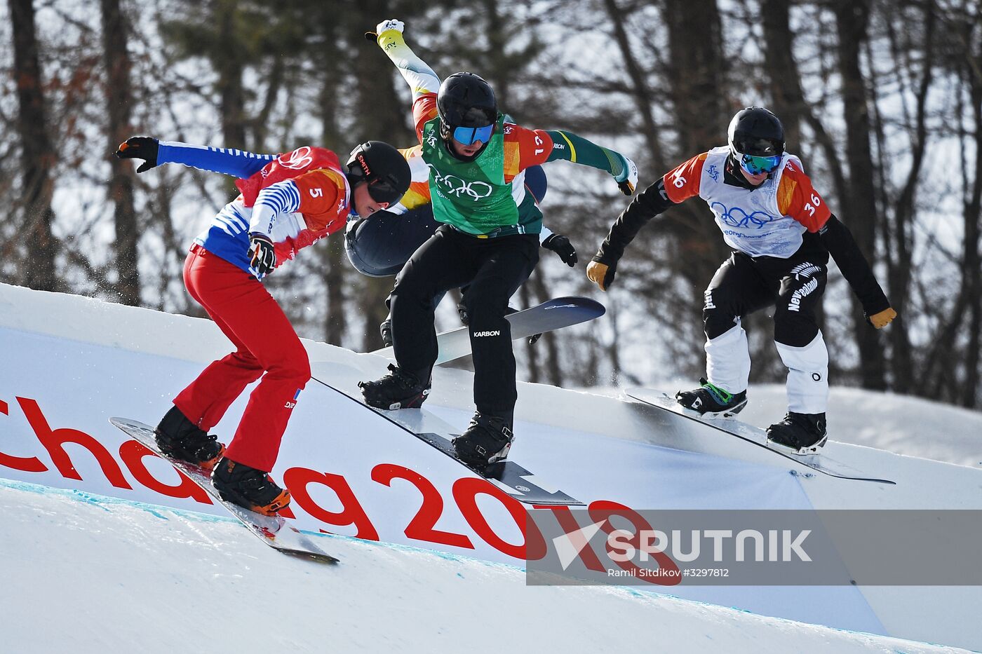 2018 Winter Olympics. Snowboarding. Men. Snowboard cross