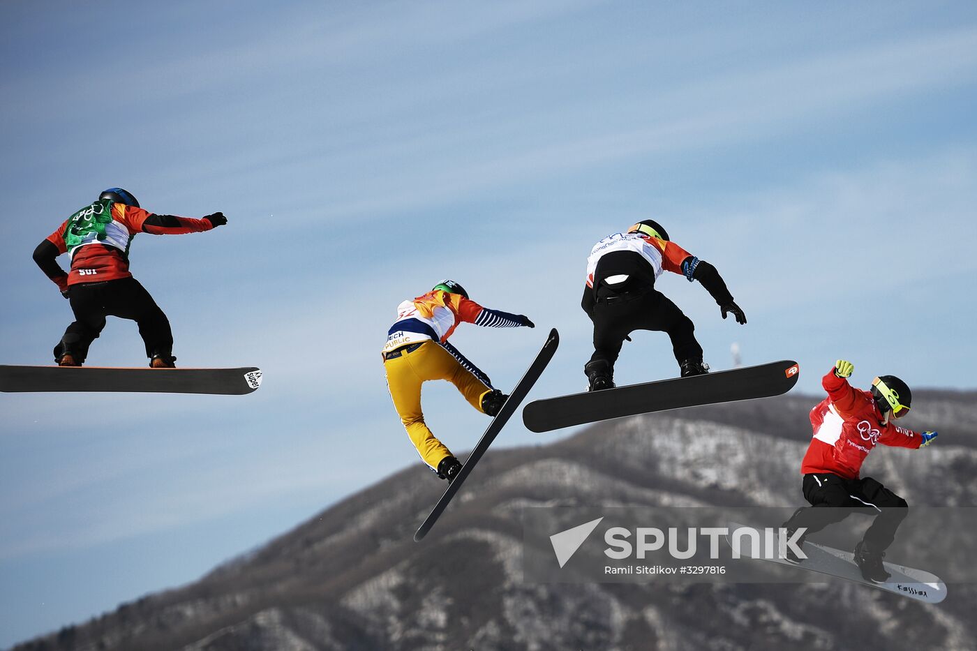2018 Winter Olympics. Snowboarding. Men. Snowboard cross