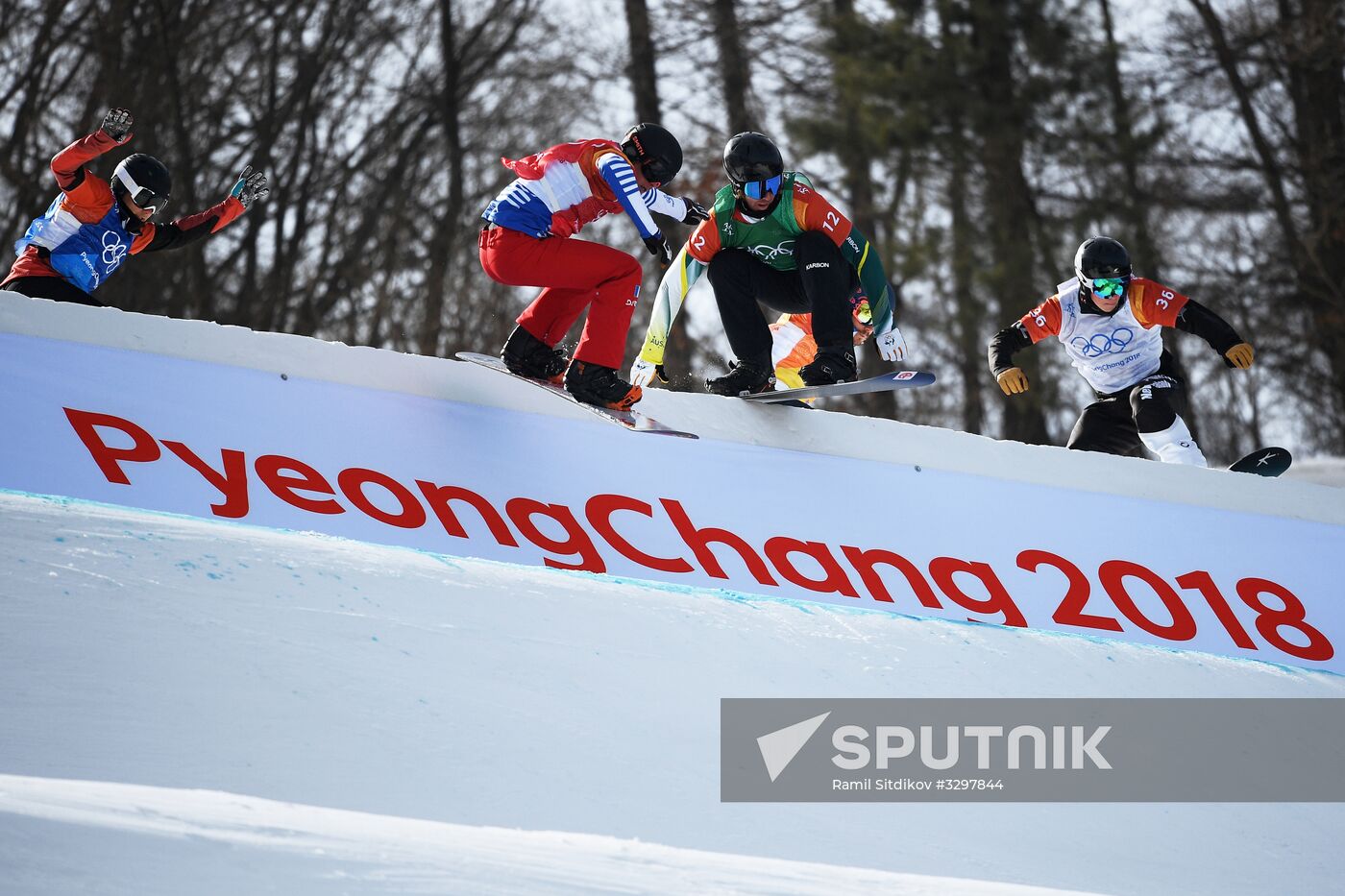 2018 Winter Olympics. Snowboarding. Men. Snowboard cross