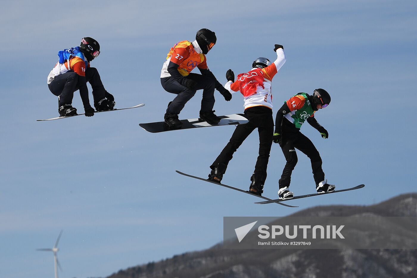 2018 Winter Olympics. Snowboarding. Men. Snowboard cross