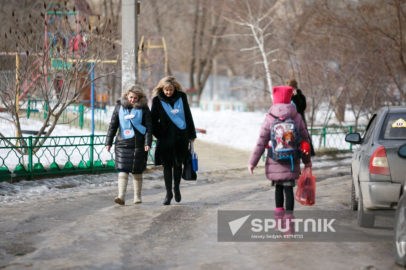 Election commission making door-to-door rounds in Volgograd