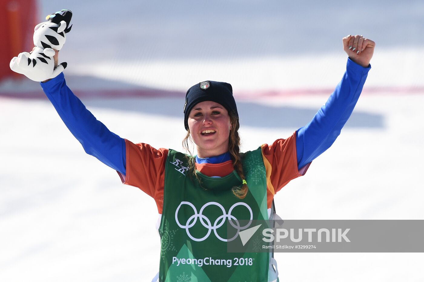 2018 Winter Olympics. Snowboarding. Women. Snowboard cross