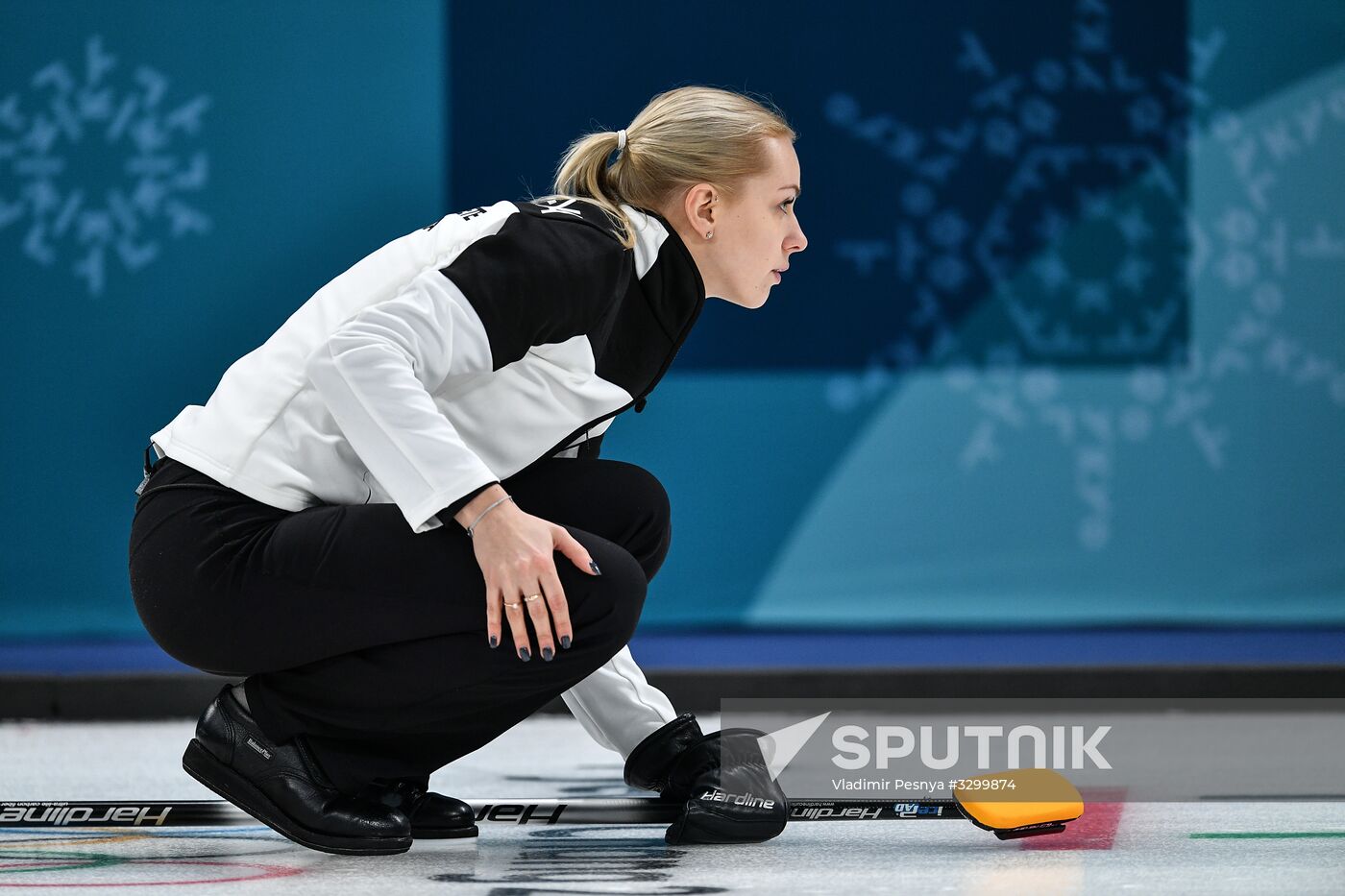 2018 Winter Olympics. Curling. Women. Sweden vs Russia