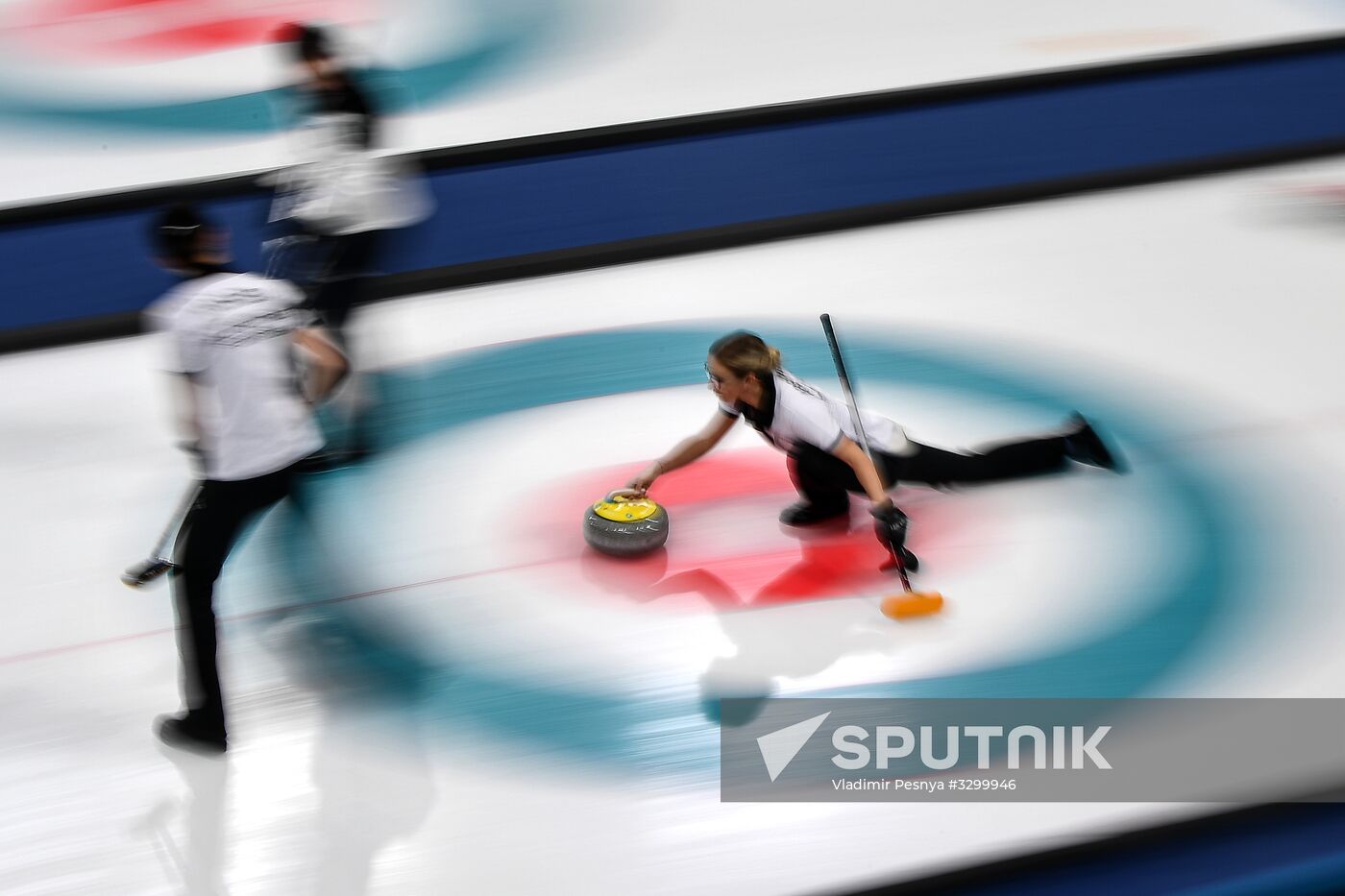 2018 Winter Olympics. Curling. Women. Sweden vs Russia