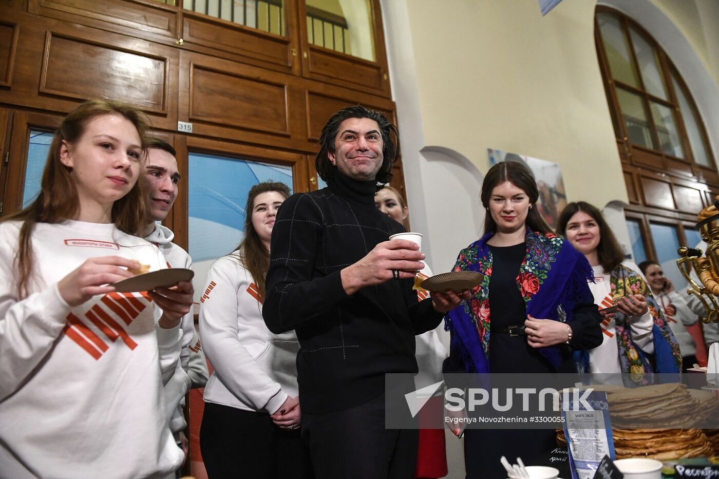 Celebrating Maslenitsa at Vladimir Putin's campaign headquarters