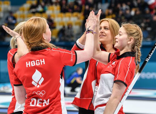 2018 Winter Olympics. Curling. Women. Day three